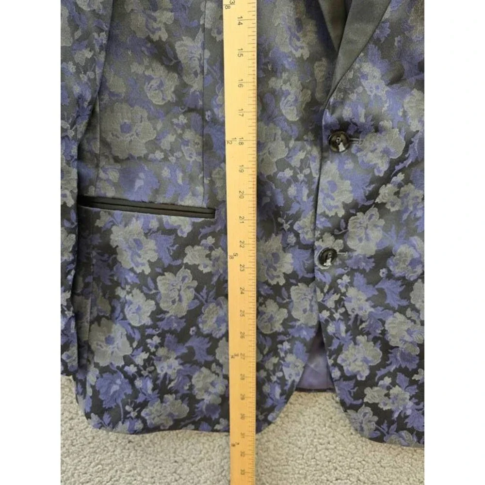Tayion Classic-Fit Floral Jacquard Dinner Jacket Men's 42R Grey/Purple Notch